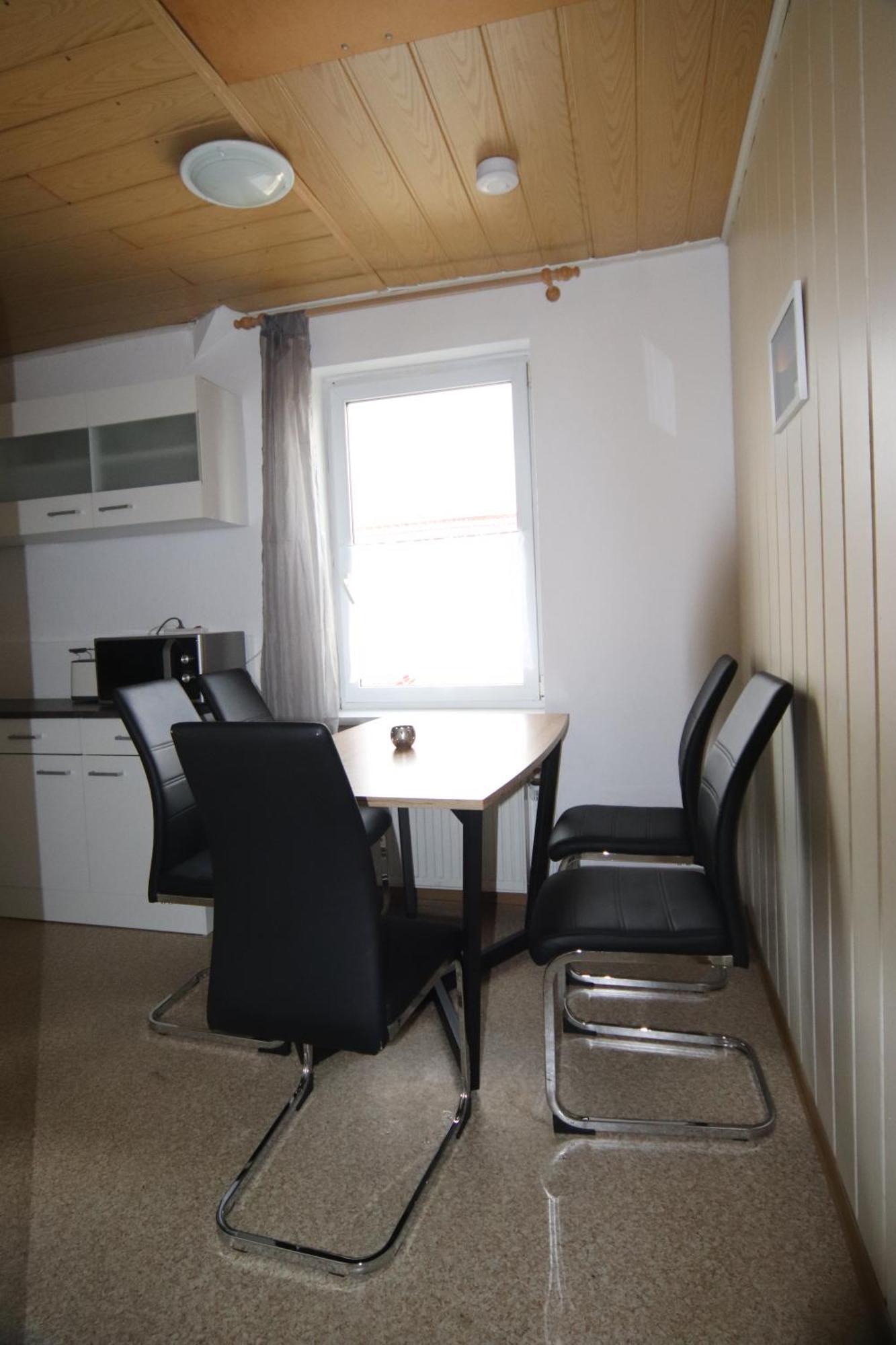 Ruhige Wohnung Mit Terrasse Nur 5 Minuten Zur Mueritz Marienfelde Exterior foto